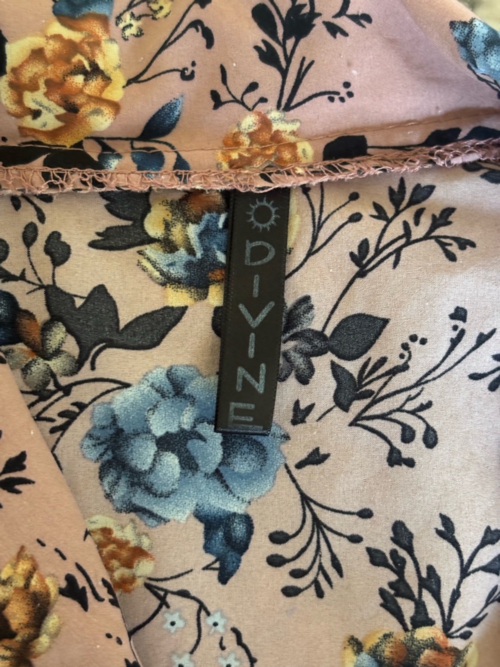 Mauve Floral Ruffle Crop Top with Button Front - Picture 6 of 6